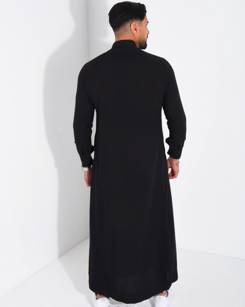 Qamis noir + musc offert